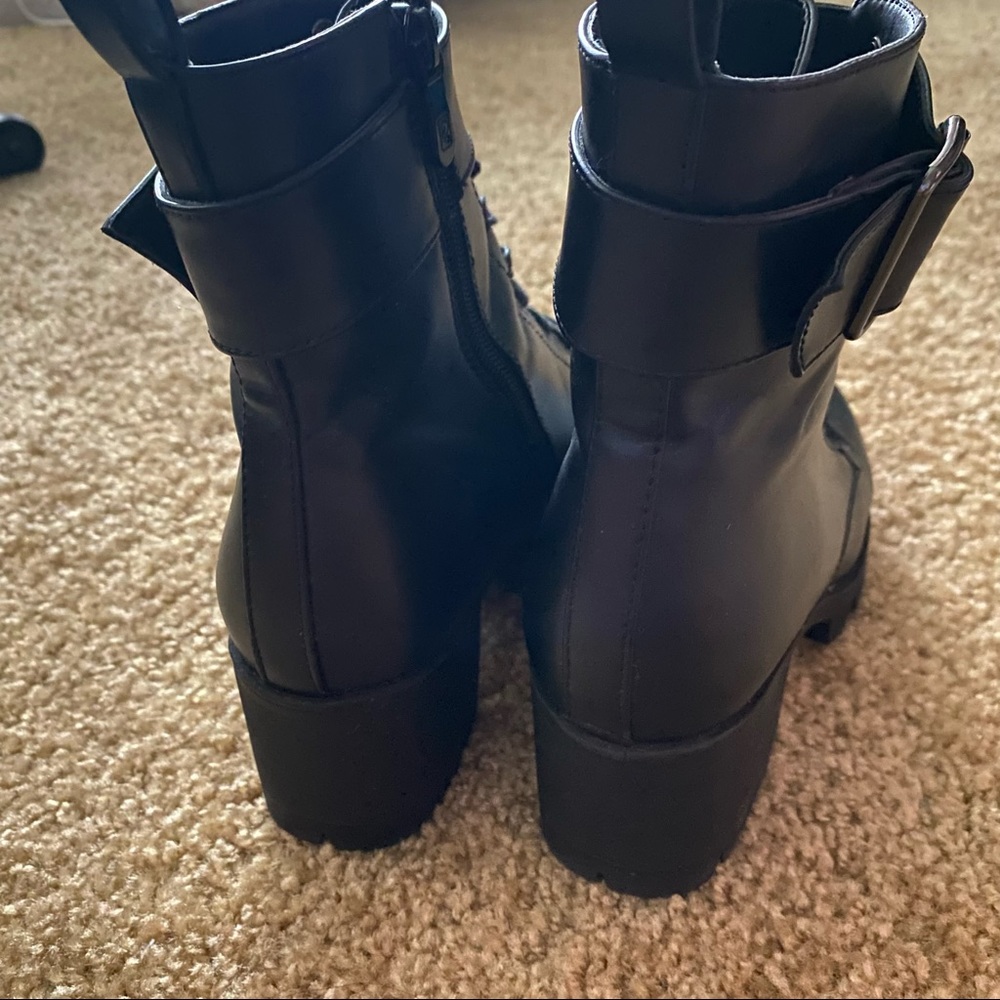Black leather booties - Picture 2 of 6
